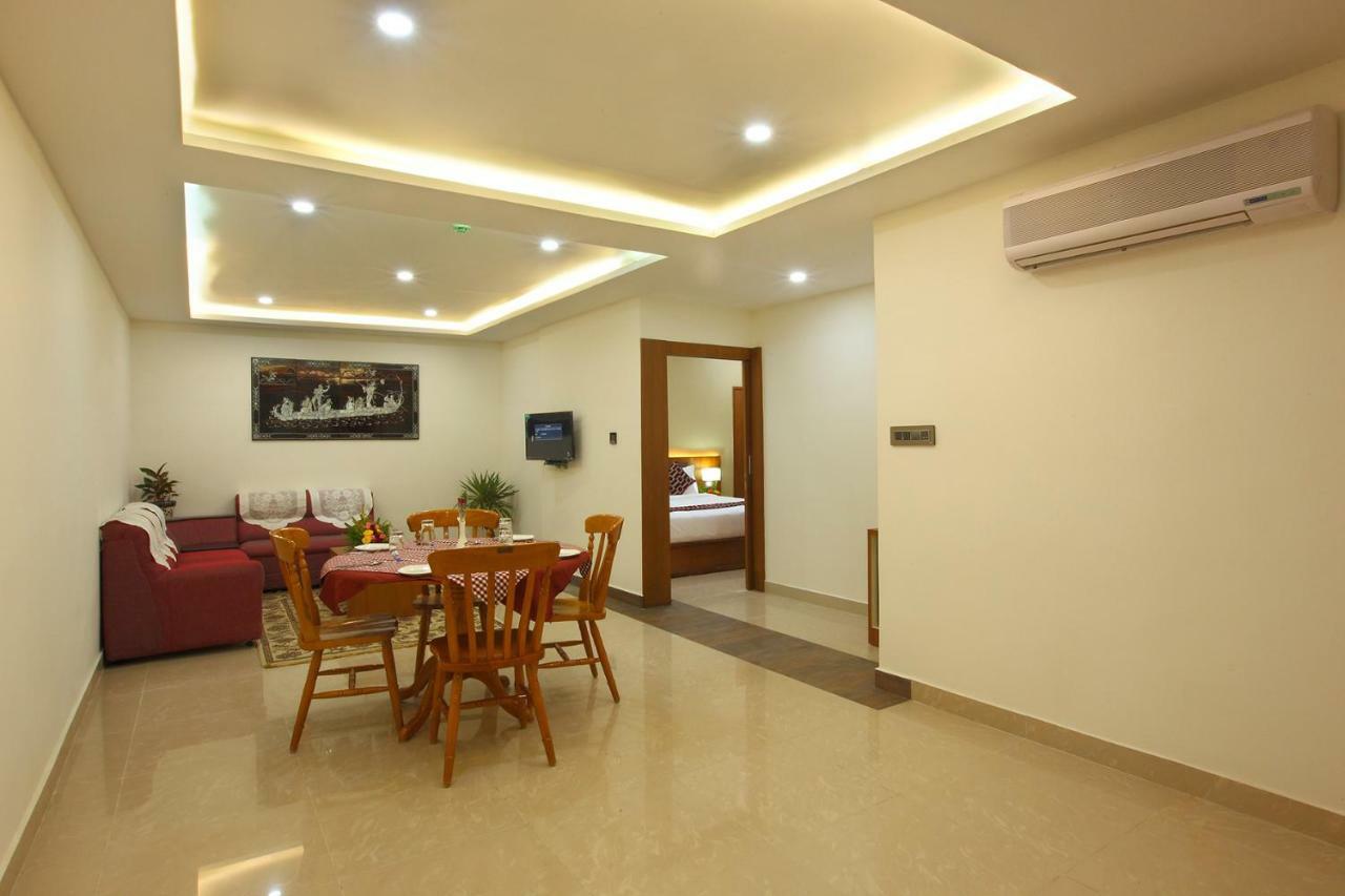 Hotel Rohini International Kallār Zewnętrze zdjęcie